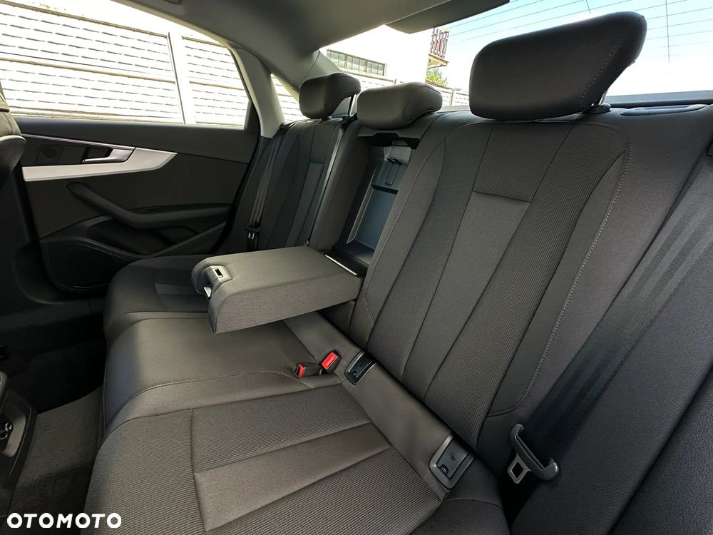 Audi A4 Limousine 35 TFSI S tronic S line - 21