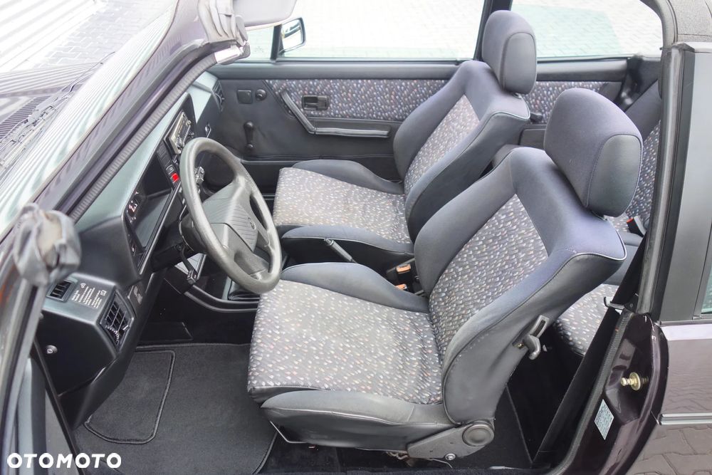 Volkswagen Golf Cabrio 1.8 GL - 15