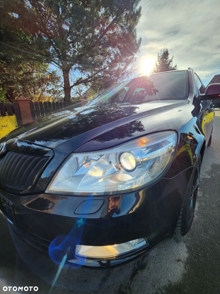 Skoda Octavia Combi 2.0 TDI Laurin & Klement - 33