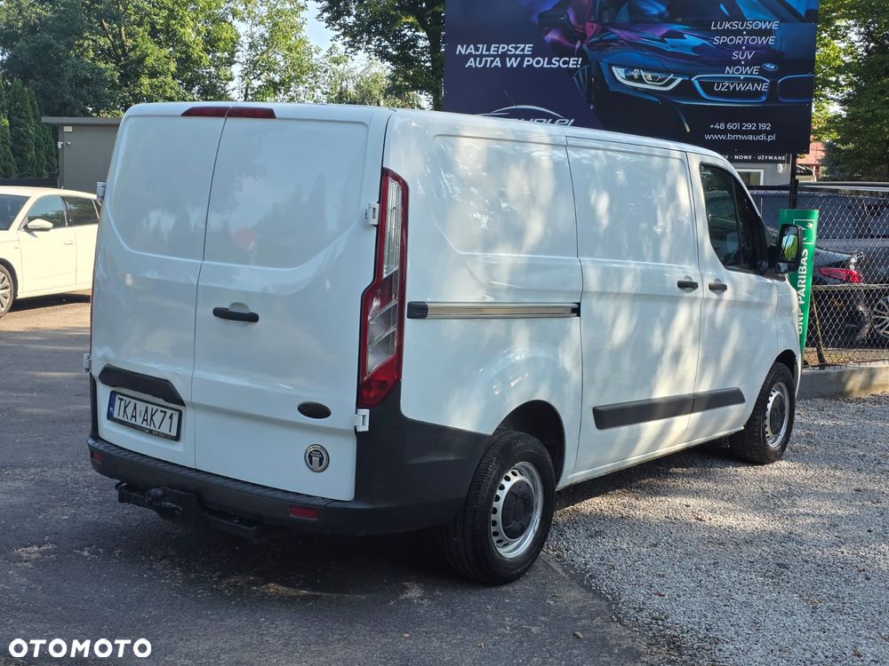 Ford TRANSIT CUSTOM - 13