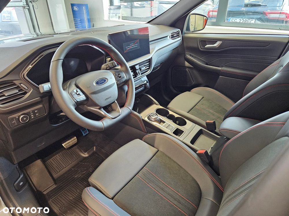 Ford Kuga 2.5 FHEV FWD ST-Line X - 14