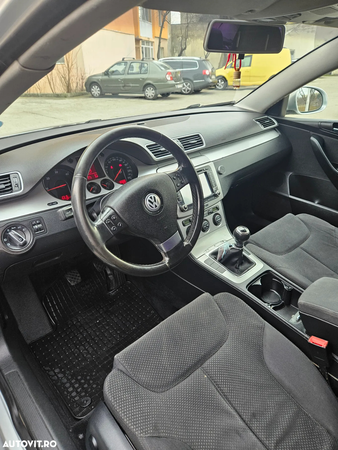 Volkswagen Passat - 6