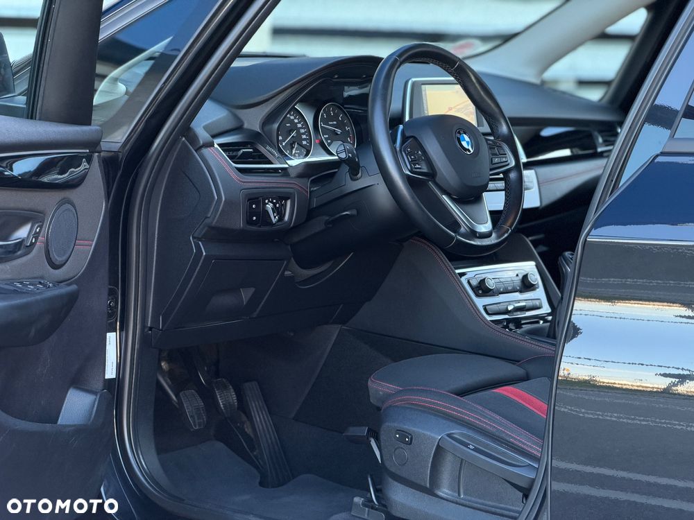 BMW Seria 2 218d Sport Line - 8