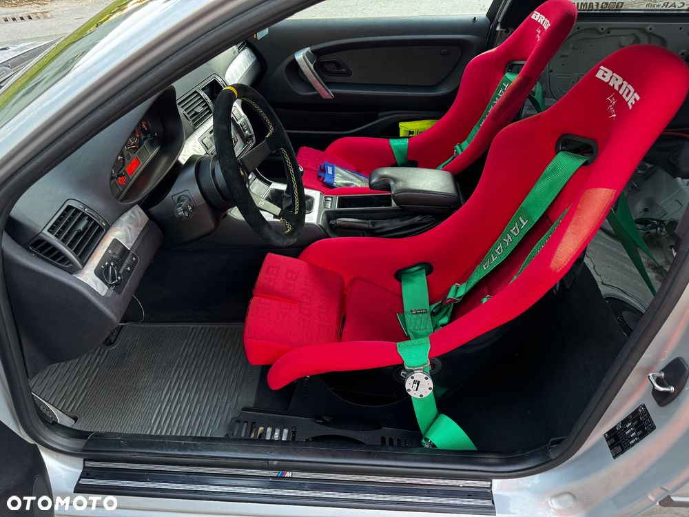 BMW Seria 3 325ti - 12