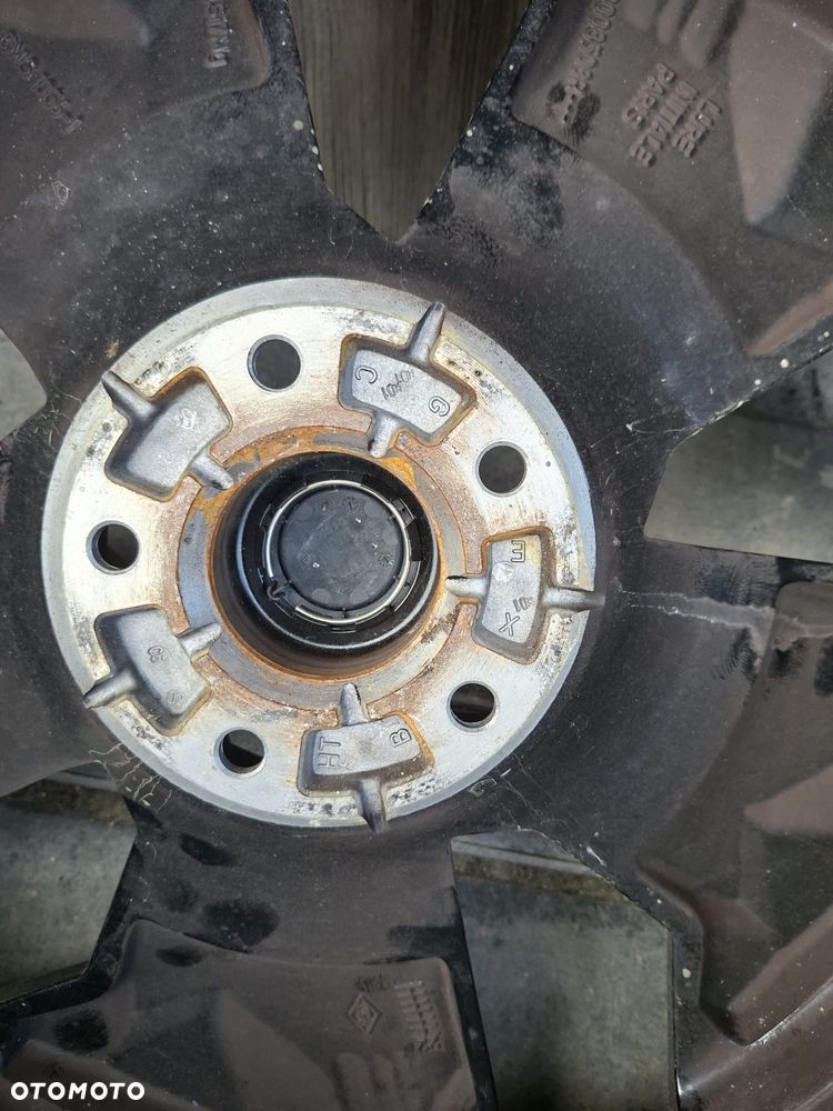 FELGI ALUMINIOWE KOŁA RENAULT MEGANE V E-TECH 20x7j OPONY 22r Ładne 5x114.3 - 19