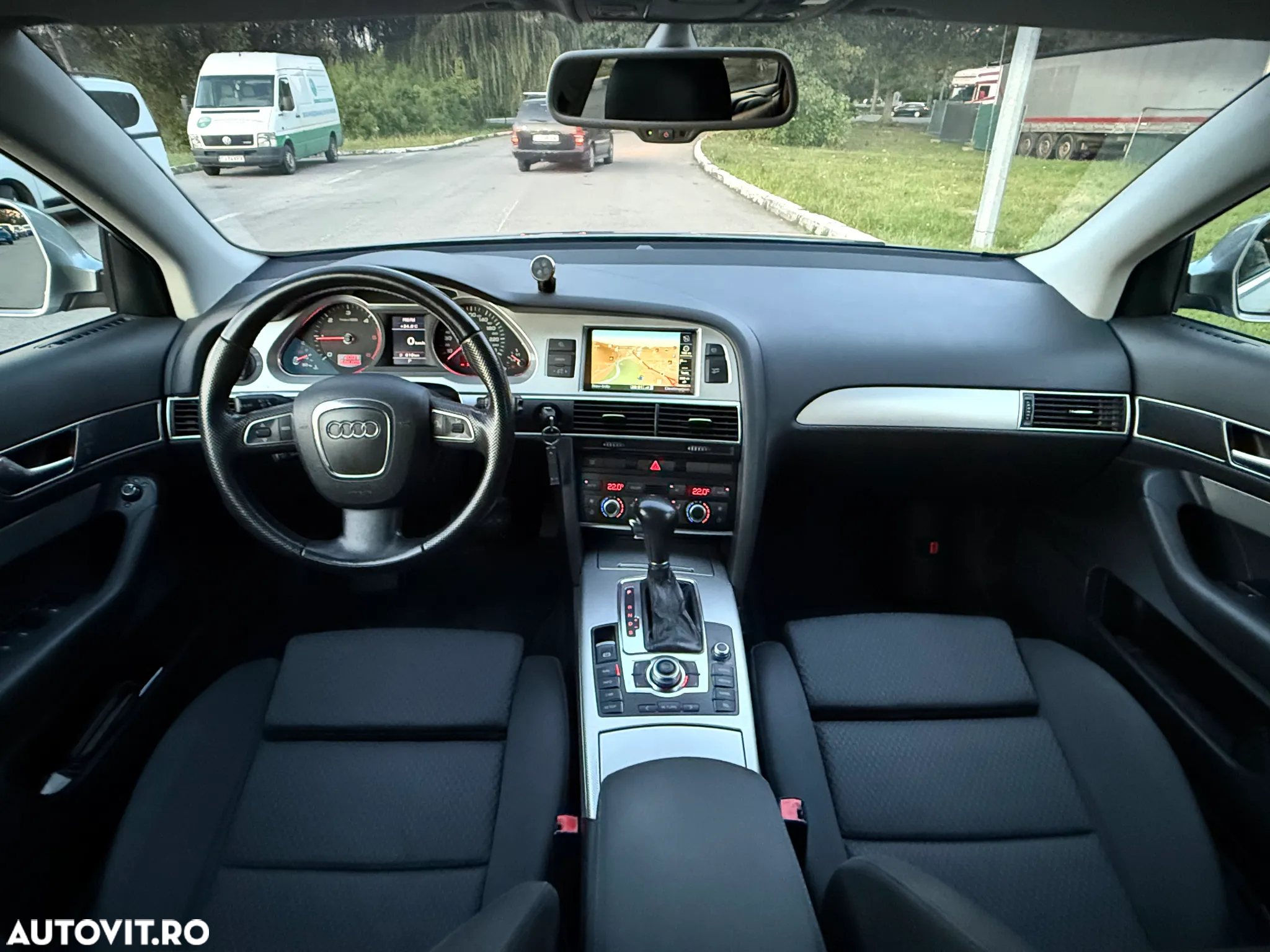 Audi A6 2.0 TDI DPF Multitronic Avant - 10
