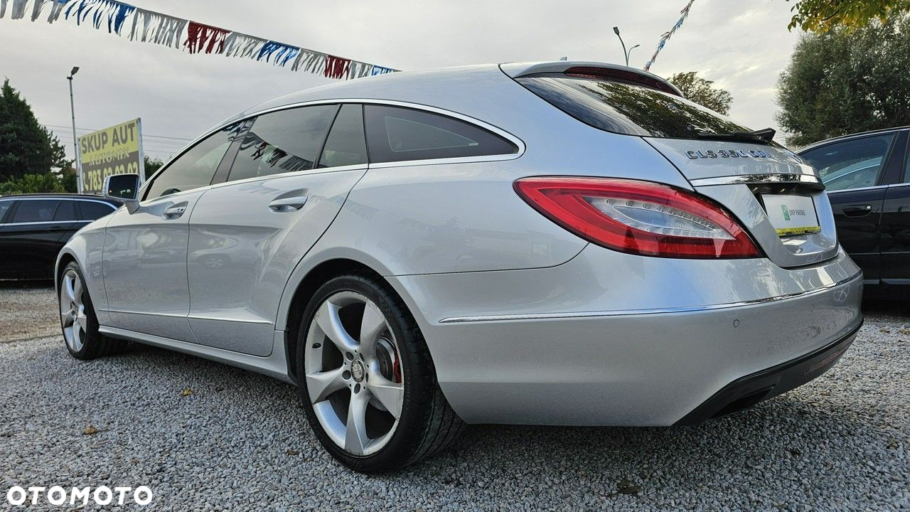 Mercedes-Benz CLS - 38