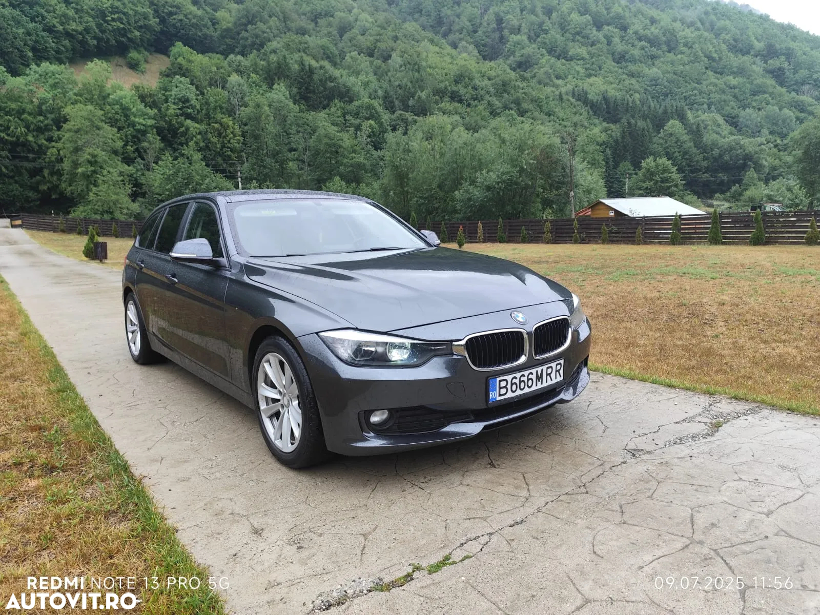BMW Seria 3 318d DPF Touring Aut. - 15