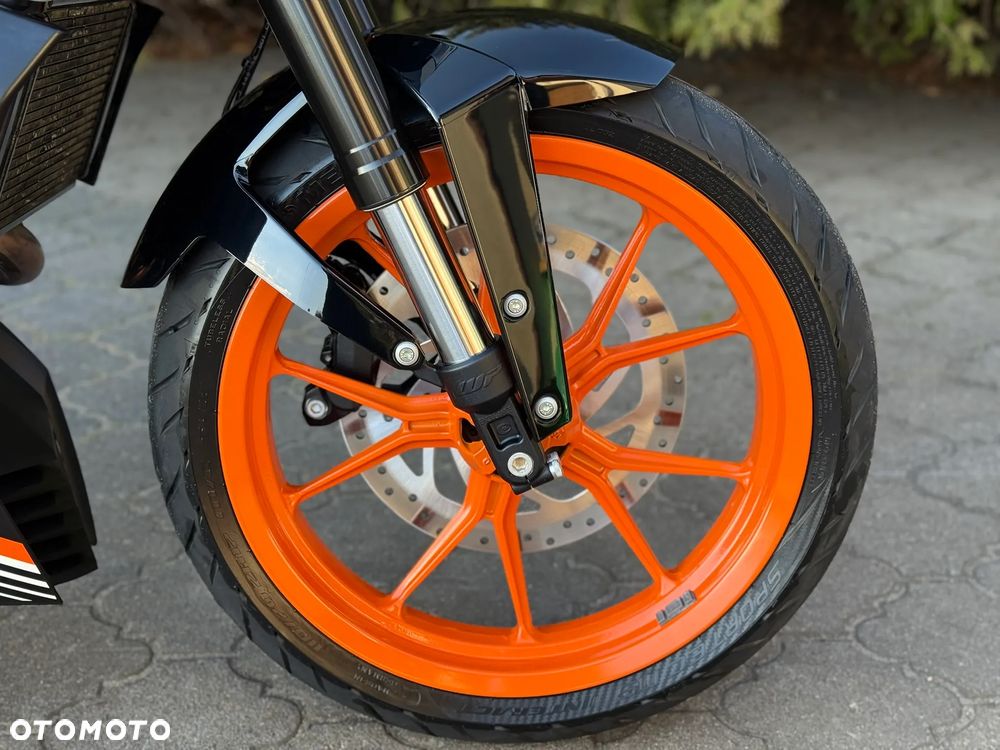 KTM Duke - 11