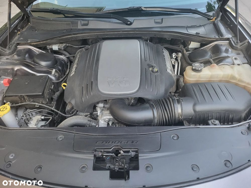 Dodge Charger 5.7 R/T - 29