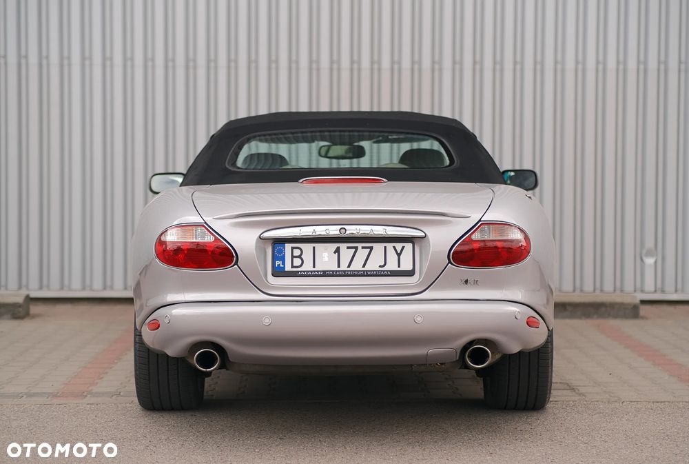 Jaguar XK8 - 34