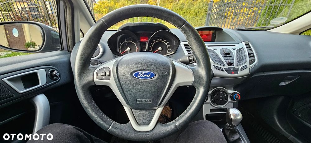 Ford Fiesta 1.25 Champions Edition - 16