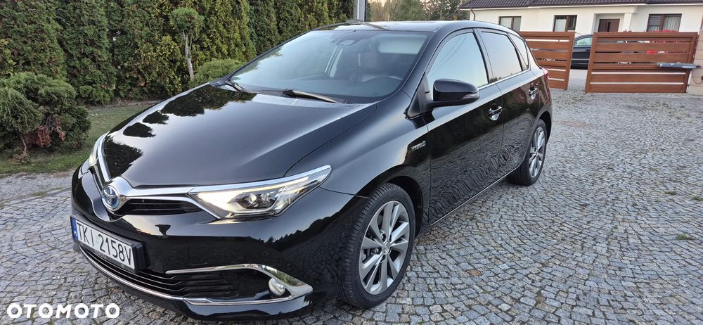 Toyota Auris - 1