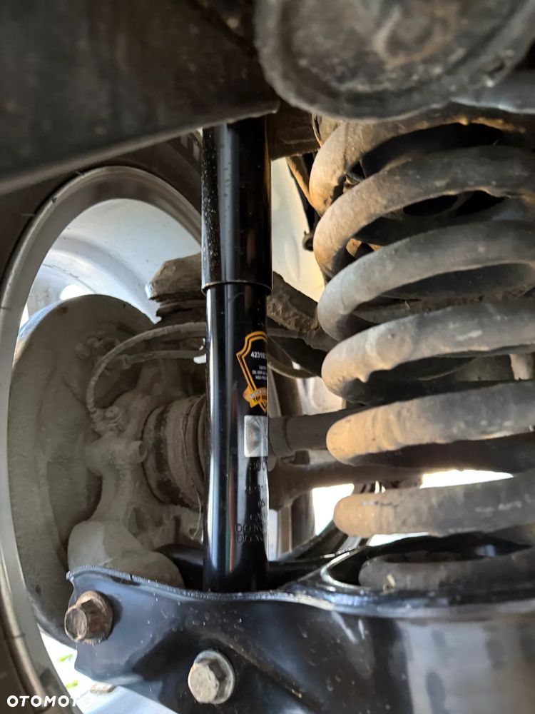 Suzuki Grand Vitara 2.0 De luxe - 12