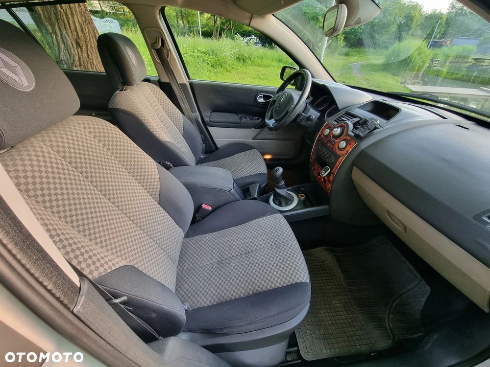 Renault Megane 1.4 Luxe Expression - 4