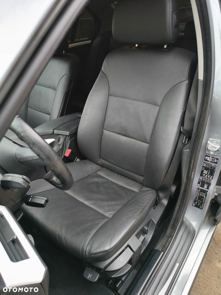 BMW Seria 5 523i Edition Exclusive - 28