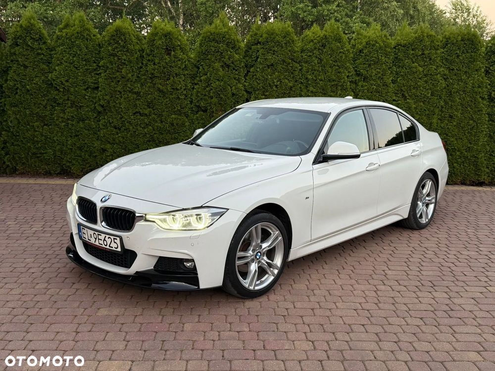 BMW Seria 3 318d M Sport Shadow - 4