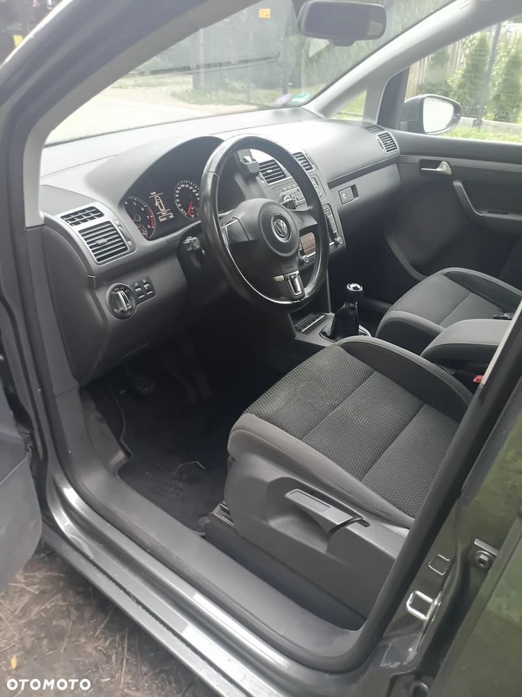 Volkswagen Touran 1.4 TSI Highline - 9
