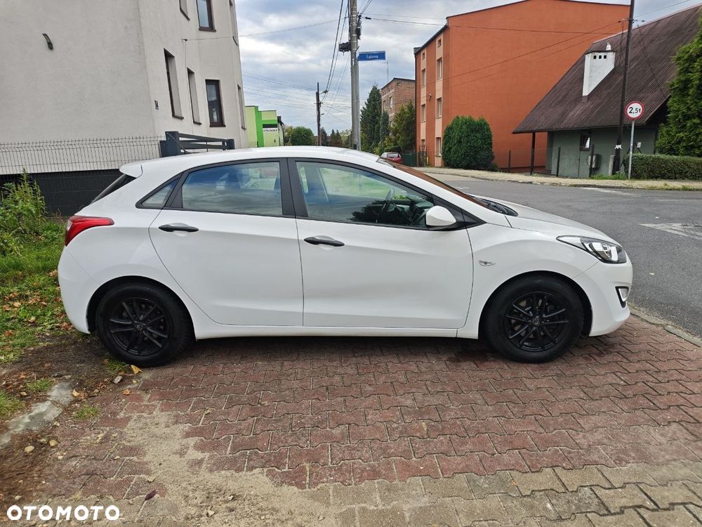 Hyundai i30 1.4 Comfort - 10