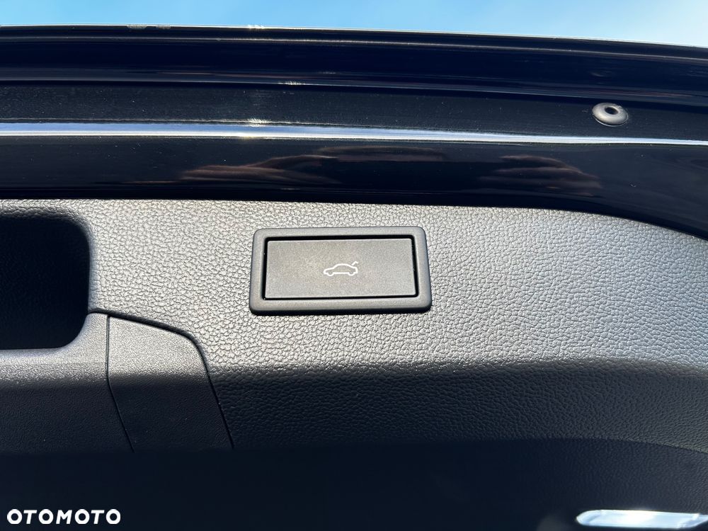 Volkswagen Passat 1.5 TSI eHybrid PHEV 200kW Style DSG - 39