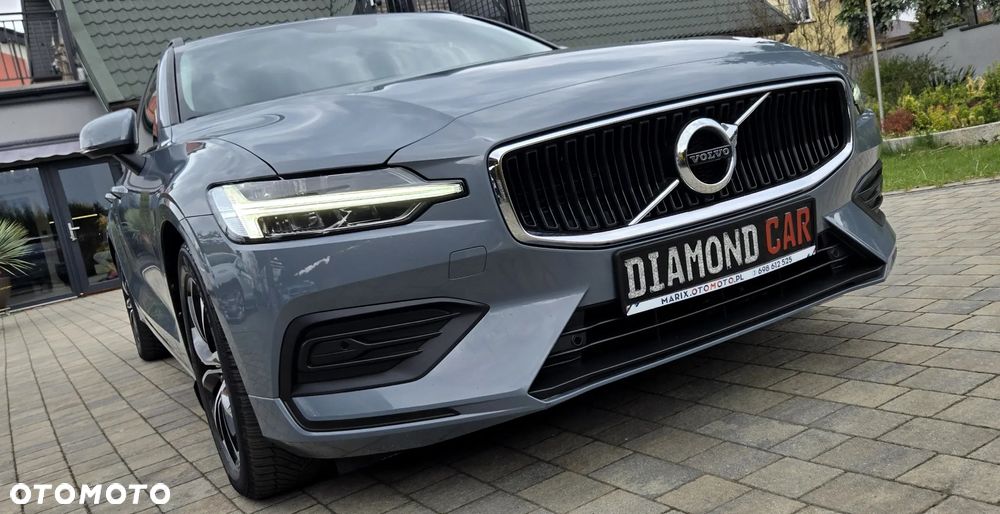 Volvo V60 B3 B DKG Momentum Pro - 7