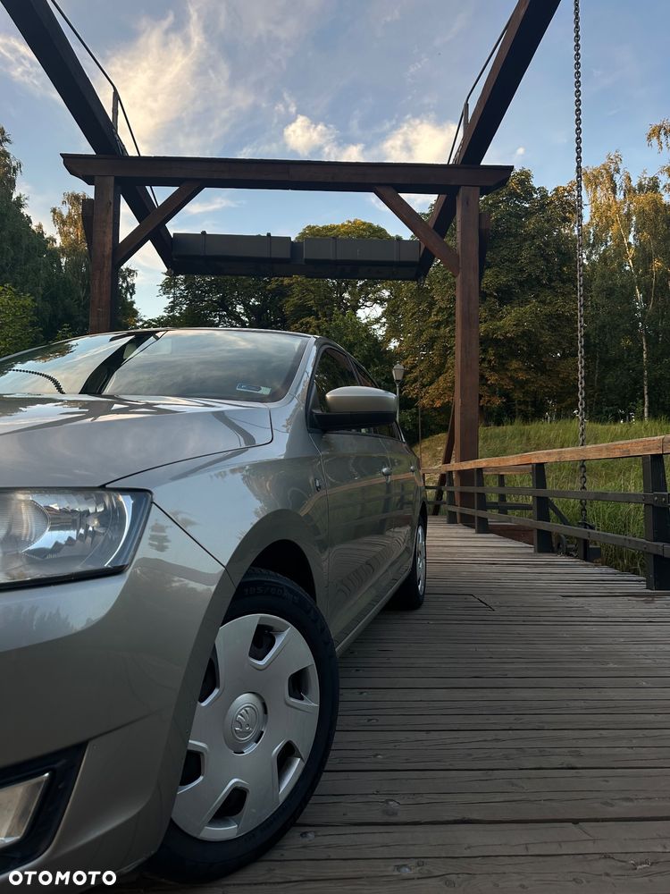 Skoda RAPID 1.2 TSI Ambition - 2