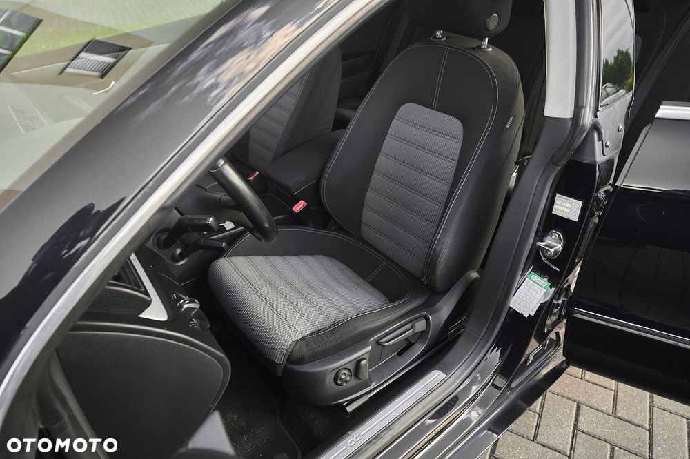 Volkswagen Passat CC 2.0 Blue TDI - 27