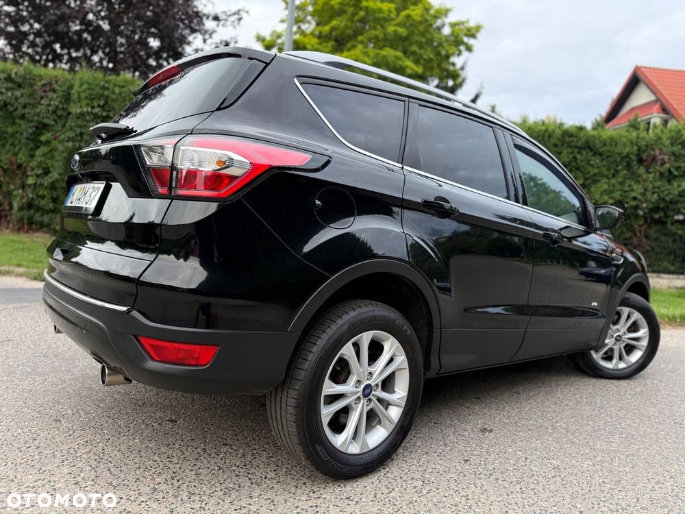 Ford Kuga 2.0 TDCi 4WD Titanium - 4