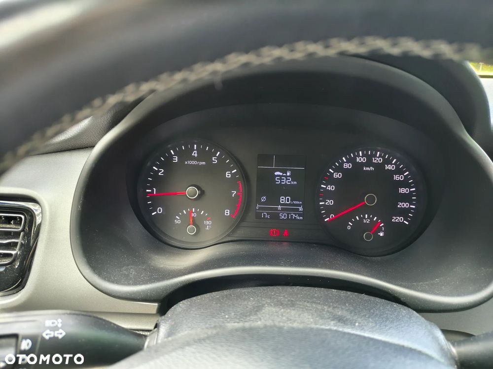Kia Stonic 1.4 M - 8