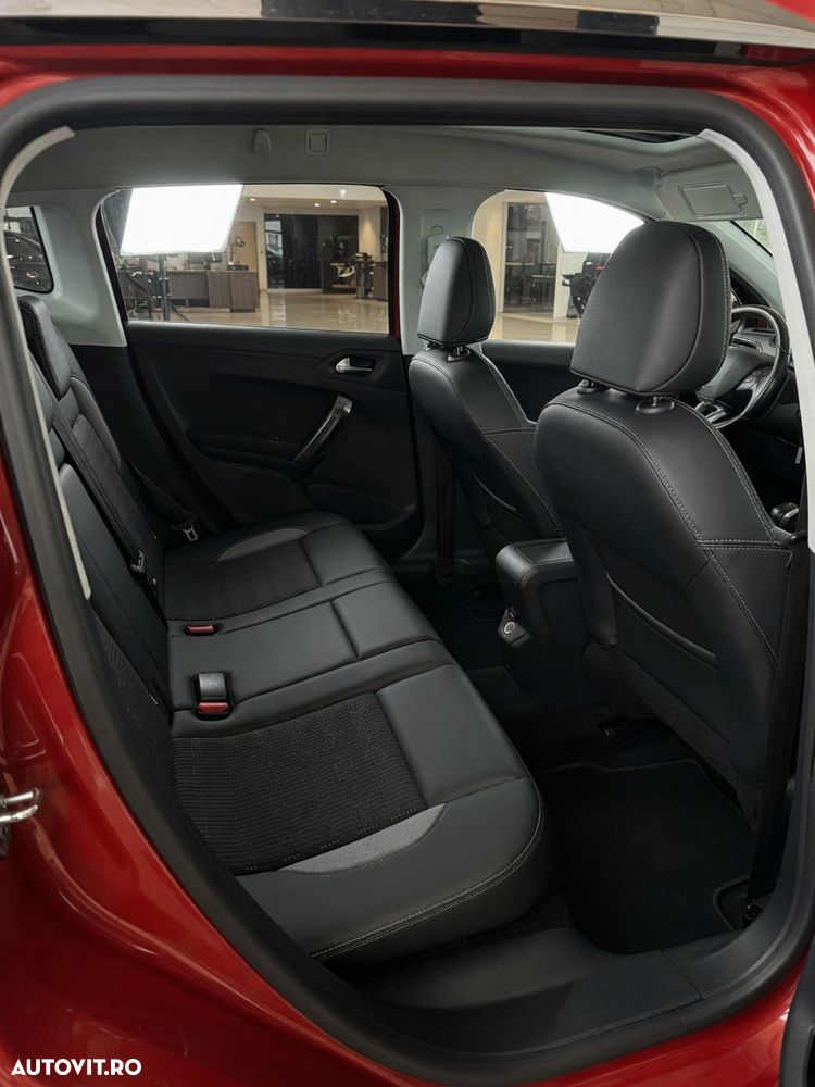 Peugeot 2008 1.2 VTi Allure - 7