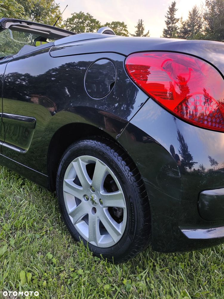 Peugeot 207 CC 120 VTi JBL - 25