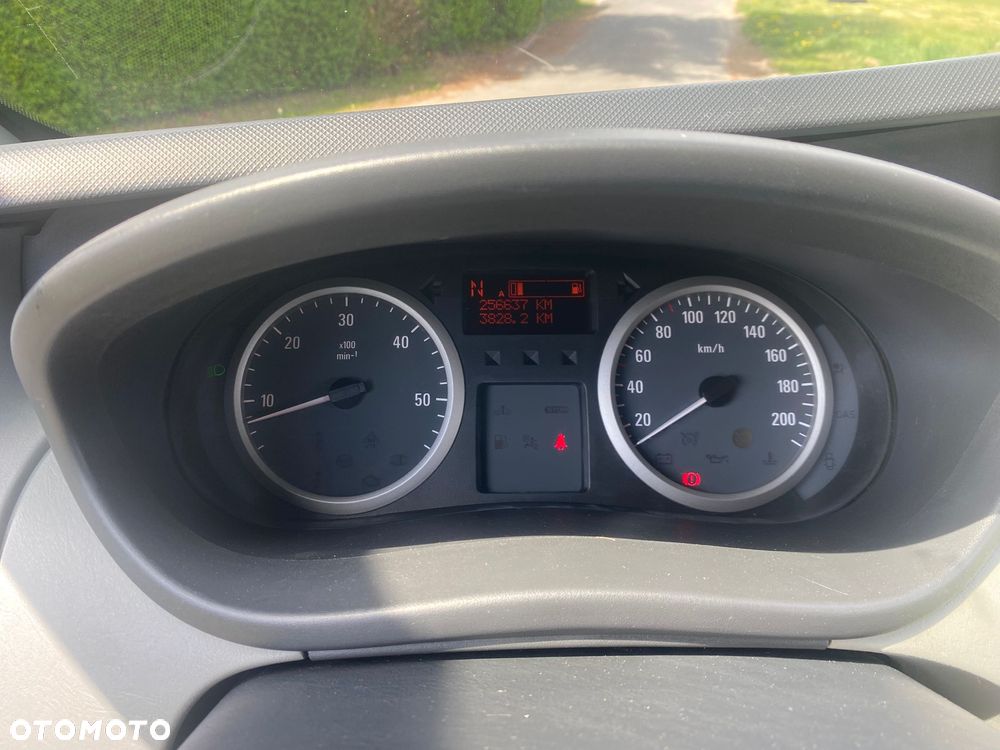 Opel Vivaro L2H1 Easytronic DPF Life Cosmo - 17