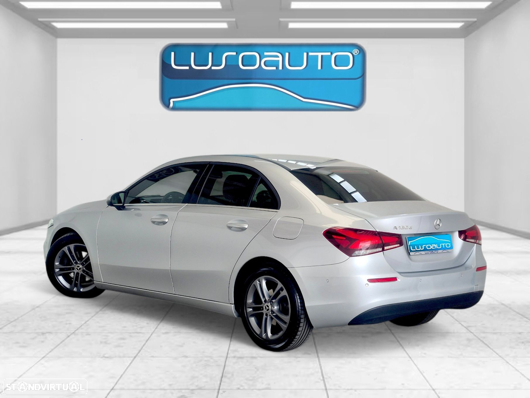 Mercedes-Benz A 180 Limousine d Progressive Aut. - 9