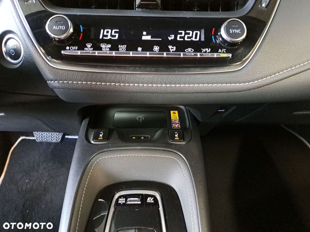 Toyota Corolla 1.8 Hybrid Style - 27
