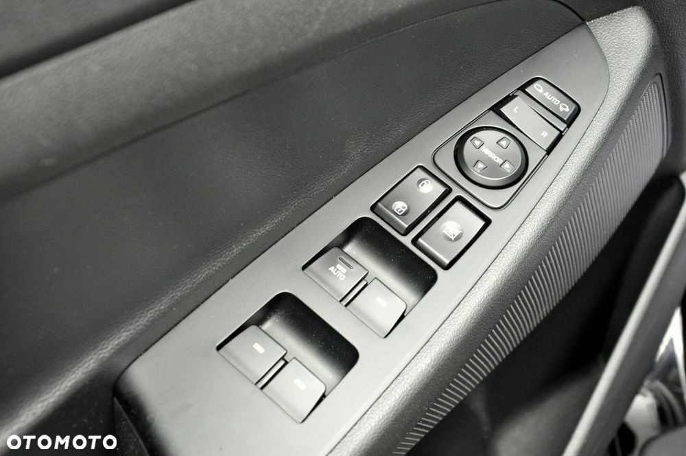 Hyundai Tucson blue 1.7 CRDi 2WD Passion Plus - 22