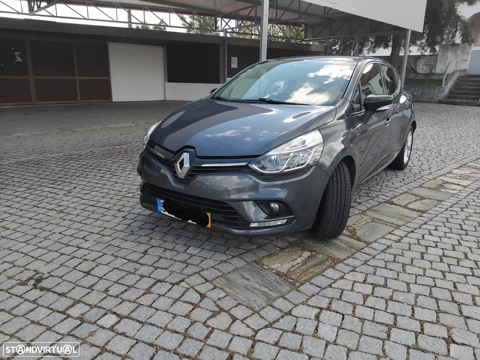 Renault Clio 0.9 TCe Limited Edition - 4