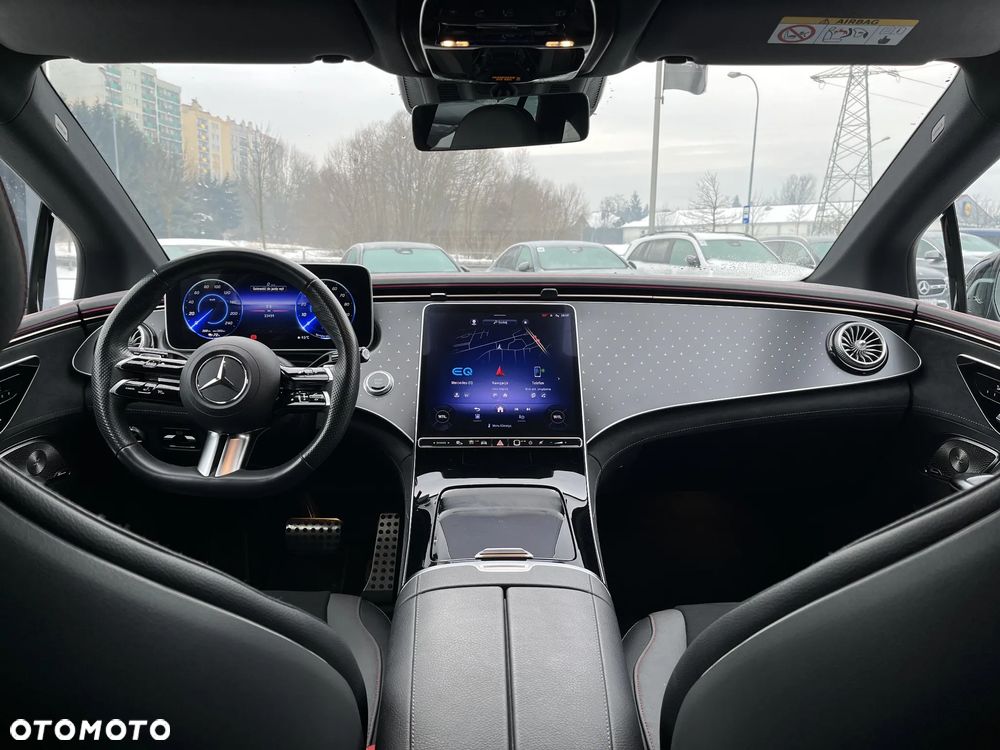 Mercedes-Benz EQE - 11