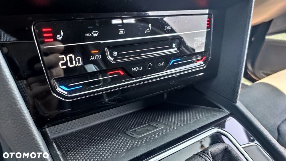 Volkswagen Passat - 22