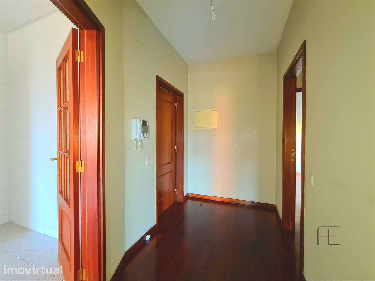 Apartamento T2 com Varanda e Garagem, Anta, Espinho - Grande imagem: 4/19