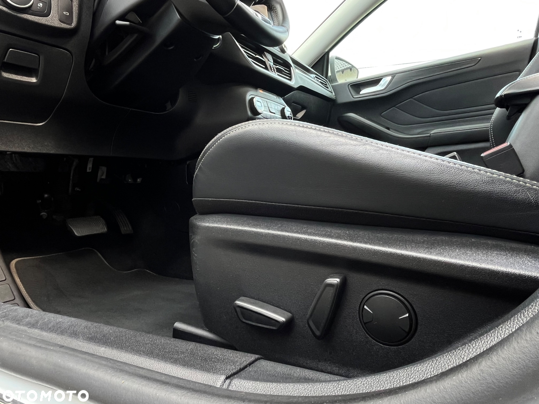 Ford Focus 2.0 EcoBlue Vignale - 13
