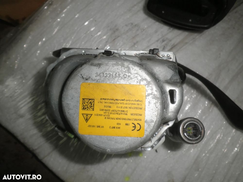 Centura dreapta fata BMW Seria 5 G30 G31 S2743006804 - 3