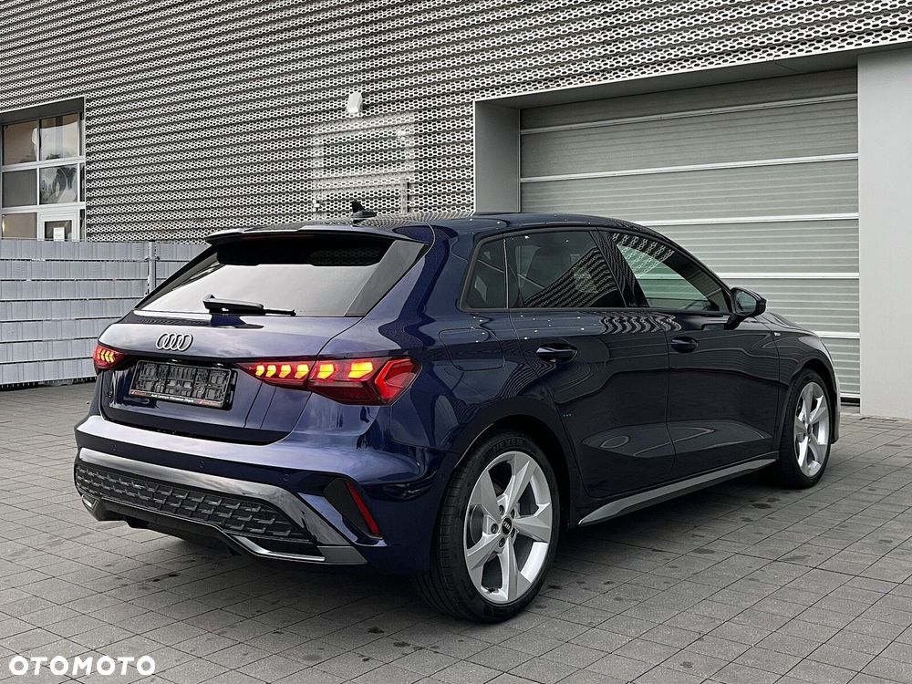 Audi A3 Sportback - 8