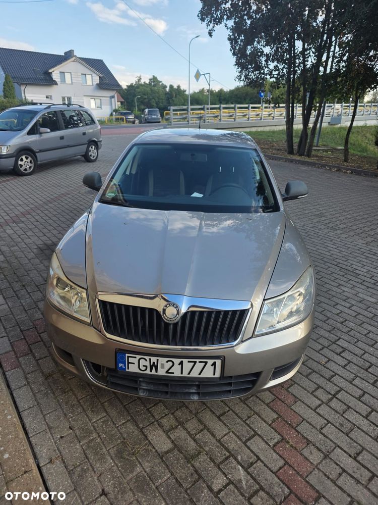 Skoda Octavia 1.6 - 11
