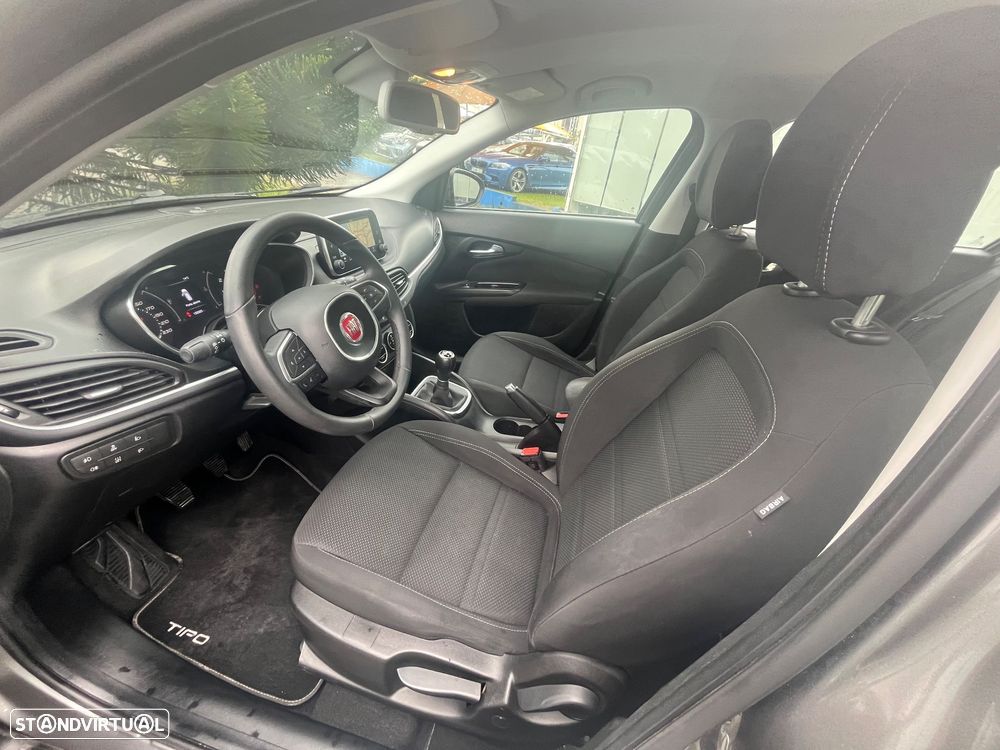 Fiat Tipo Station Wagon 1.3 M-Jet Lounge - 18
