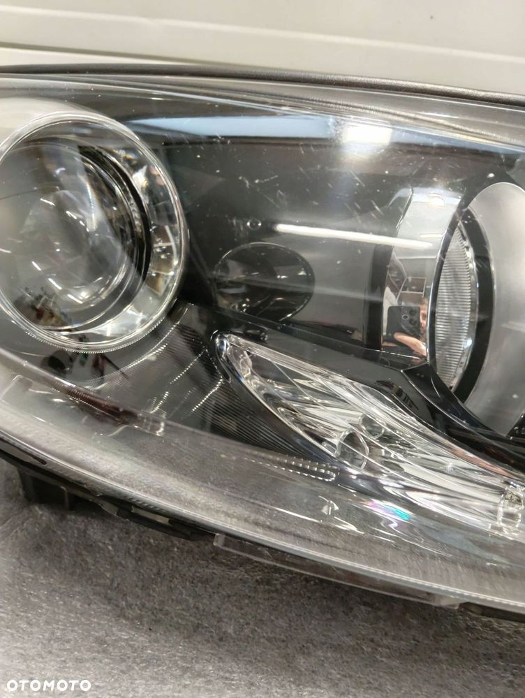 kia sportage iii soczewka z led lampa prawy przód - 3