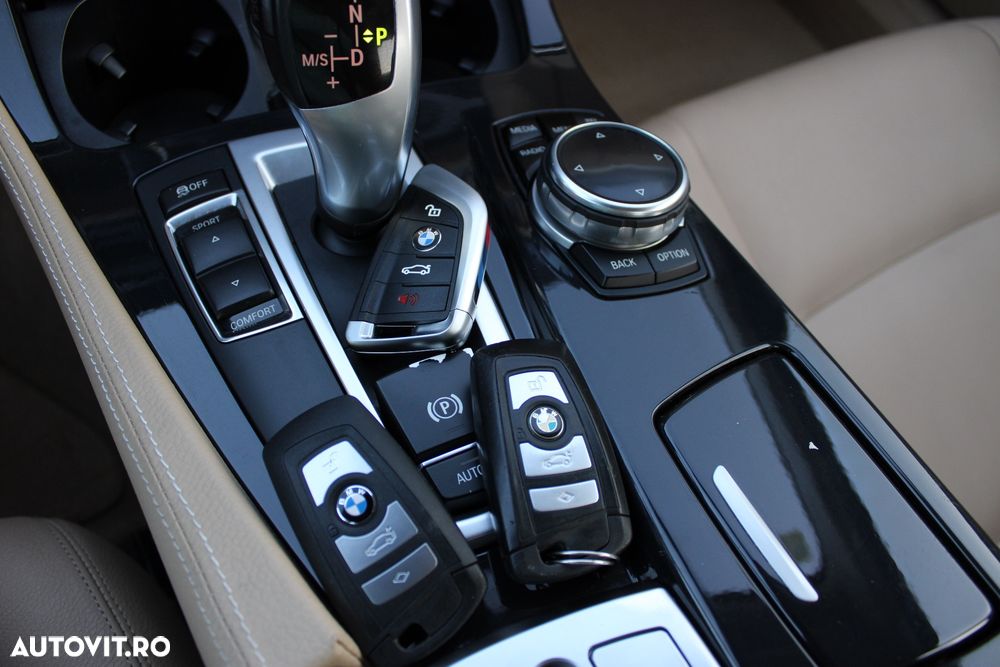 BMW Seria 5 520d Aut. - 38