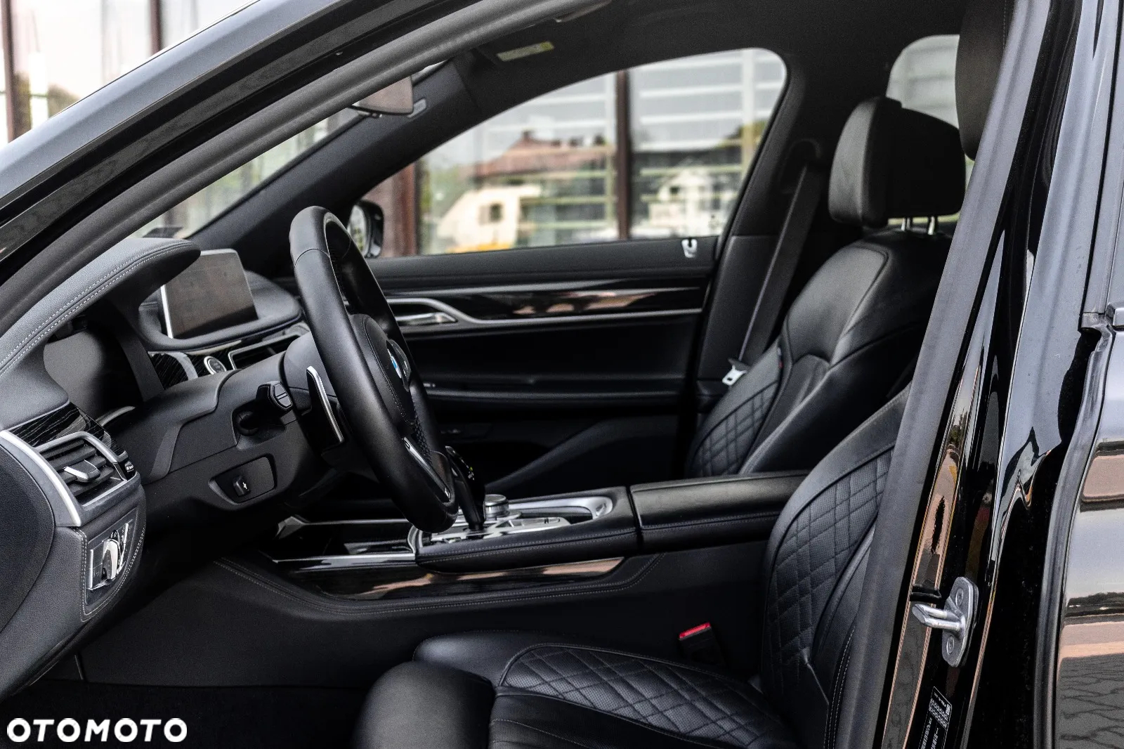 BMW Seria 7 730d xDrive sport - 31