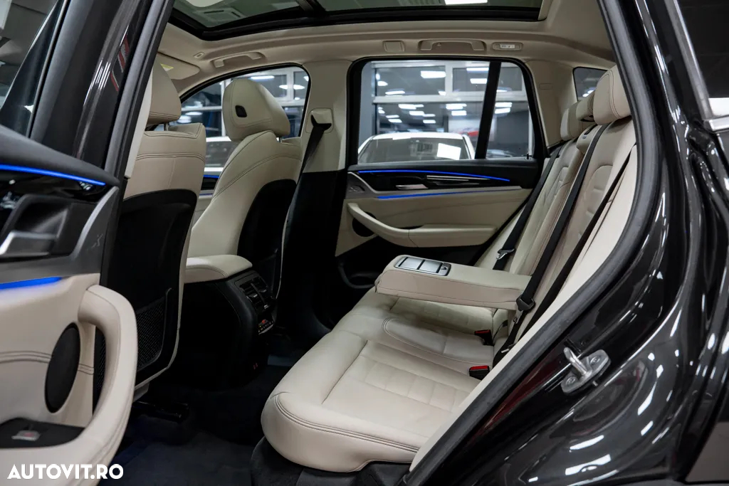 BMW X3 xDrive20d AT MHEV - 27