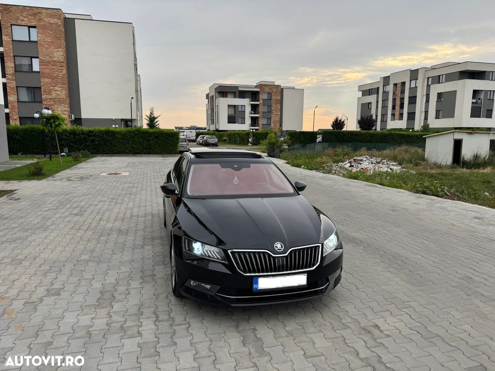 Skoda Superb 2.0 TDI DSG Laurin & Klement - 2