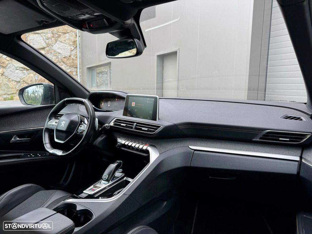 Peugeot 3008 1.2 PureTech GT Line EAT8 - 26